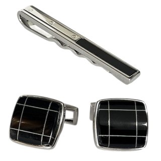 スタイリッシュなカフスボタンとネクタイピン