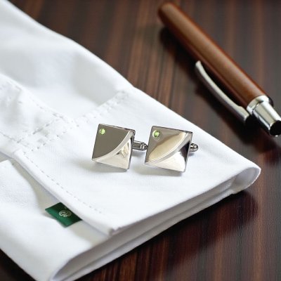 画像2: 8月の誕生石カラー　ペリドットクリスタルガラスカフスボタン・ネクタイピンセット