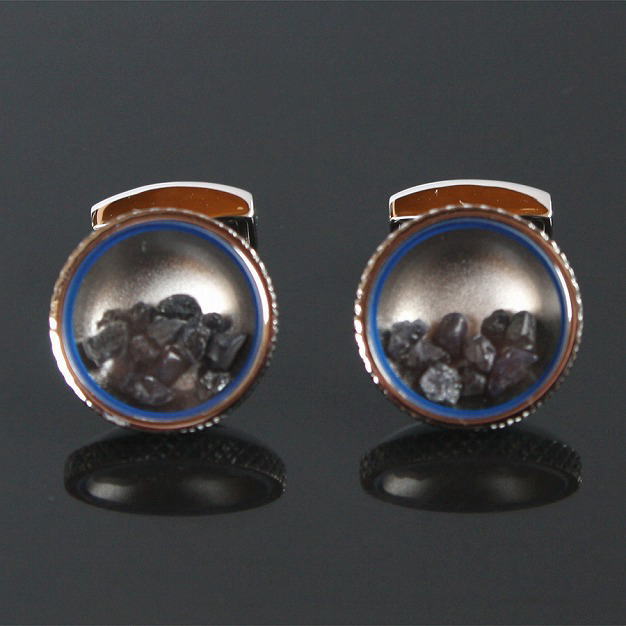 タテオシアン・サファイア入りカフリンクスを入荷