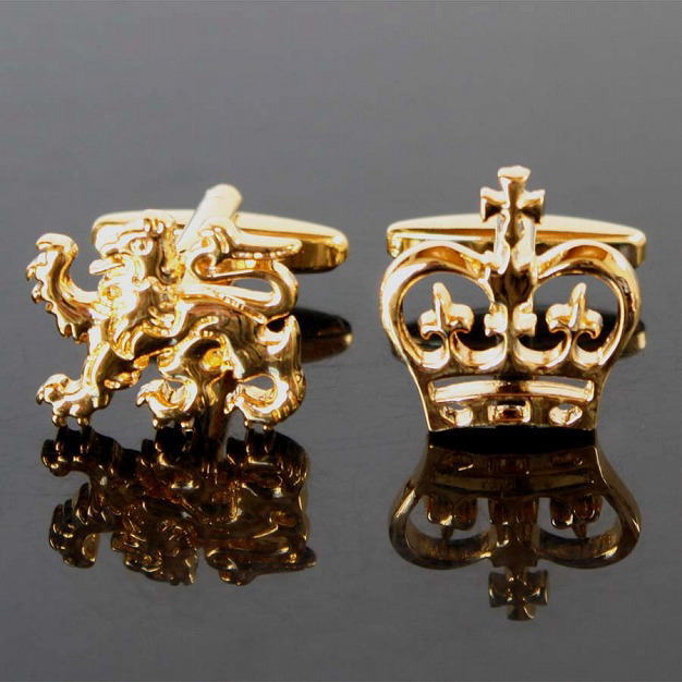 王冠＆ライオン・カフリンクスを入荷