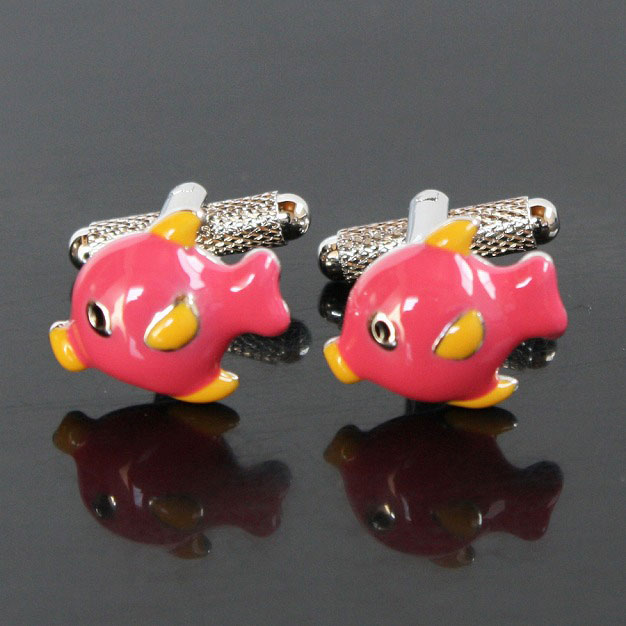 ピンクフィッシュ・カフリンクスを入荷