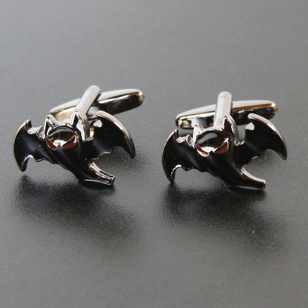 ブラックコウモリカフスボタンを入荷