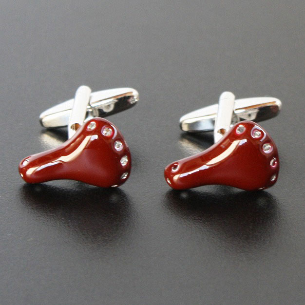 サドルカフスボタンを入荷