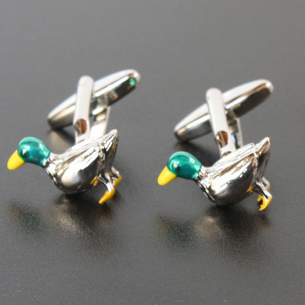 鴨モチーフカフスボタンを入荷