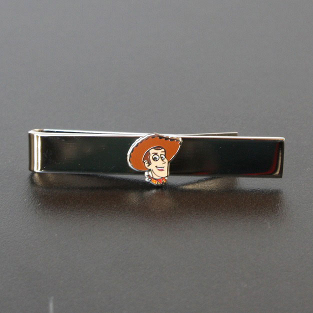 ウッディネクタイピンを入荷