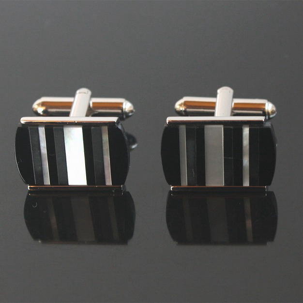 ダークグラデーション・カフリンクスを入荷