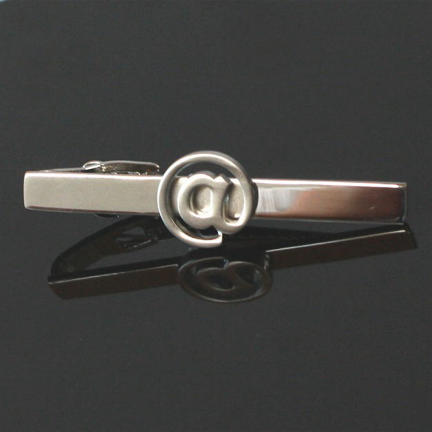 GUCCI グッチ インターロッキングG シルバー ネクタイバー Diagonal Interlocking G tie bar in 925 sterling silver